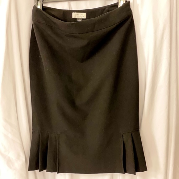 Women's Tahari Suit - Picture 5 of 6